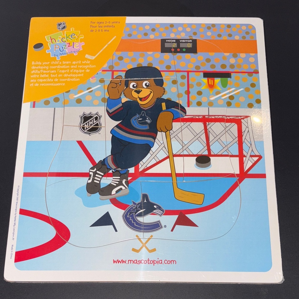 Mascotopia Vancouver Canucks NHL Wooden Hockey Puzzle